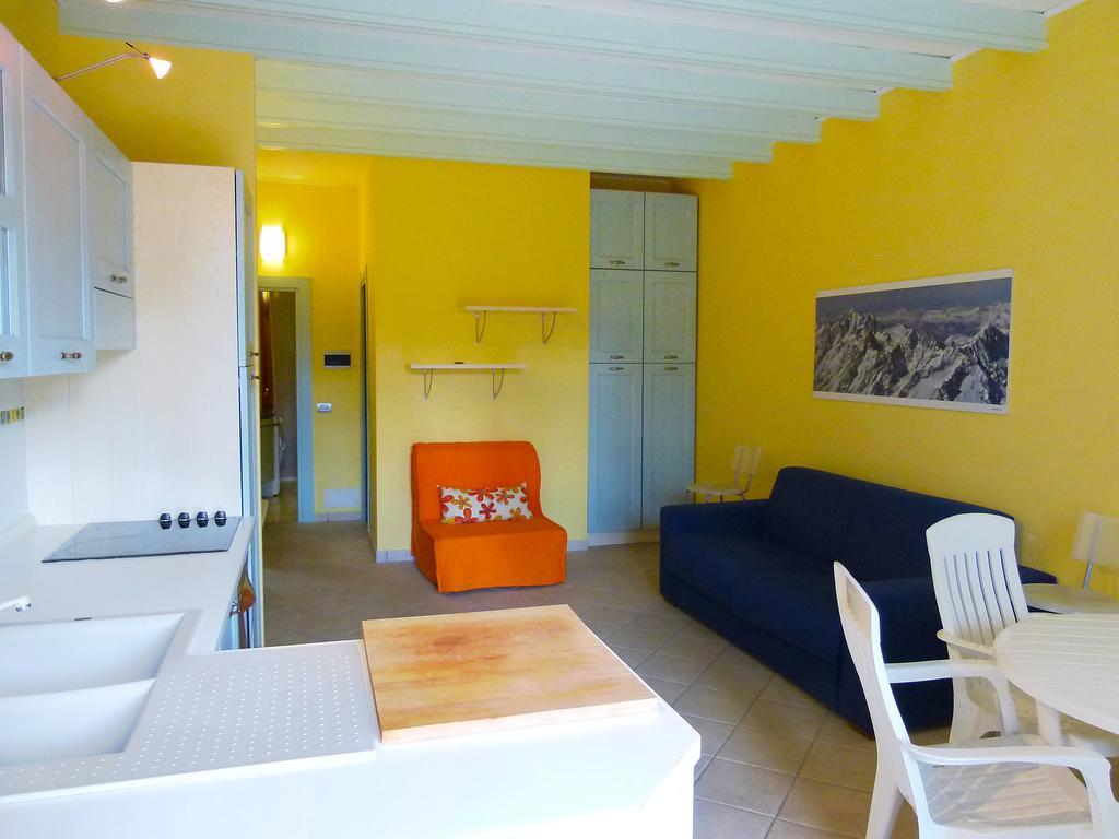 Apartment Hermitage-5 By Interhome Porto Valtravaglia Pokoj fotografie
